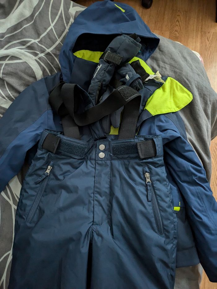 Vêtements de ski - photo numéro 2