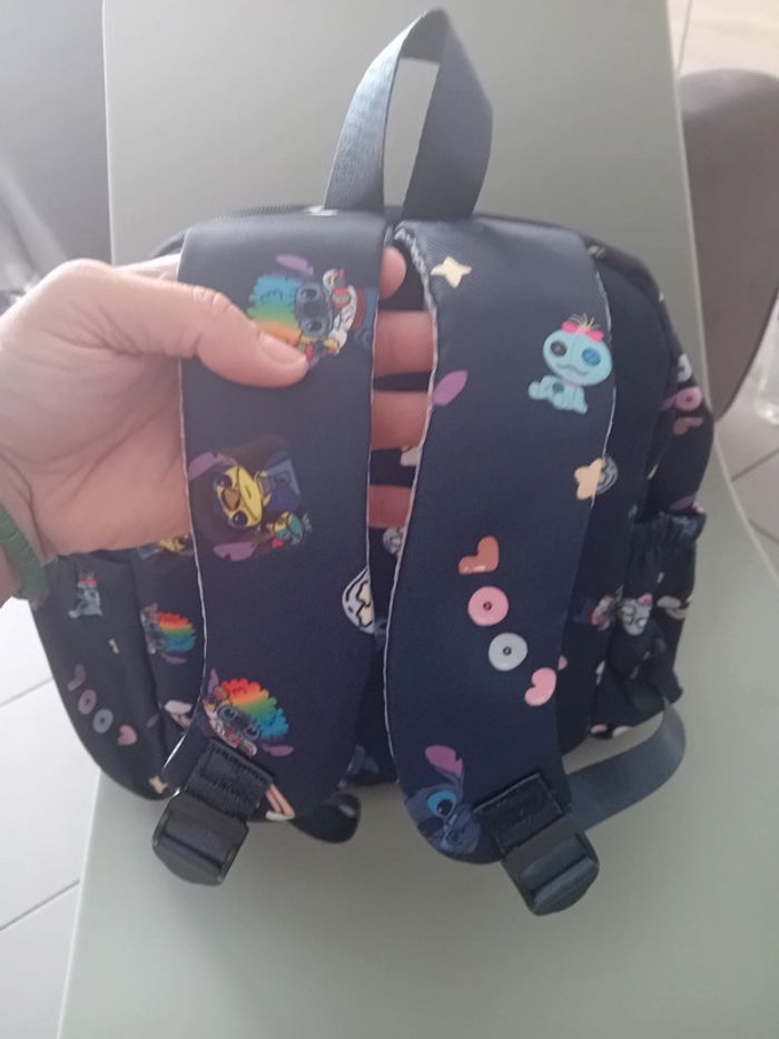 Ensemble scolaire Stitch neuf 4 pièces - photo numéro 7