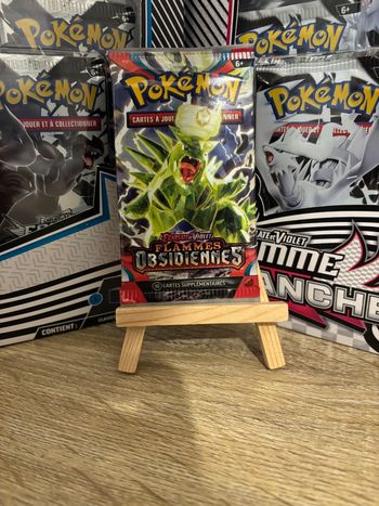 Booster Pokémon Flammes Obsidiennes reconditionné 
