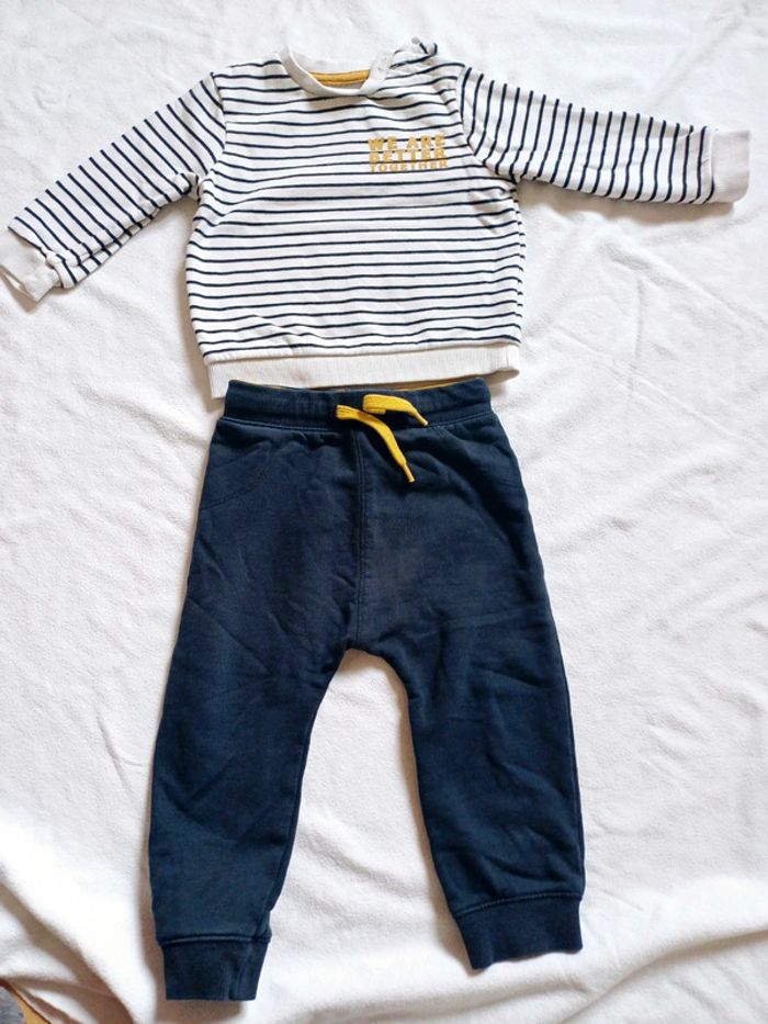 Ensemble kiabi taille 24 mois