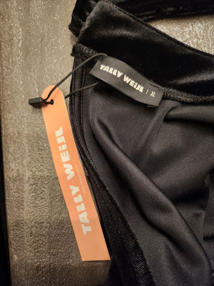 Combi short noire hiver taille XL tally weijl  neuve - photo numéro 5