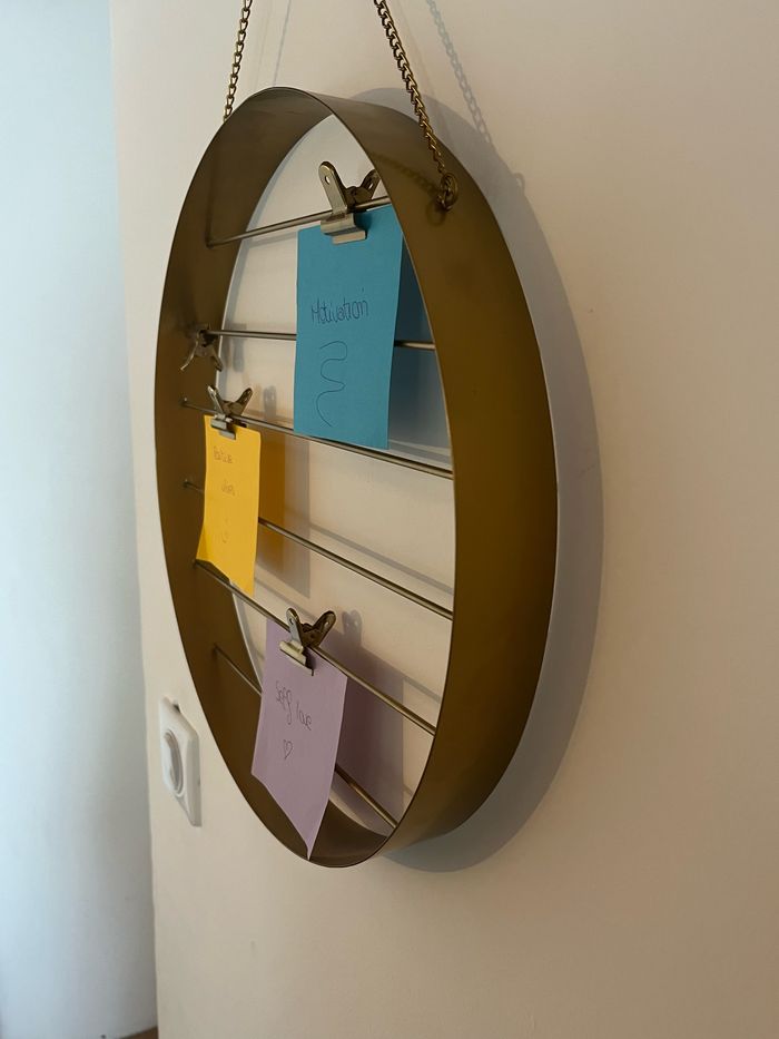 Pèle mêle porte photos métal doré chaînette et pinces Hema TBE 🎞️ - photo numéro 2