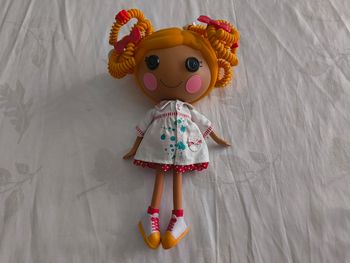 Poupée lalaloopsy 