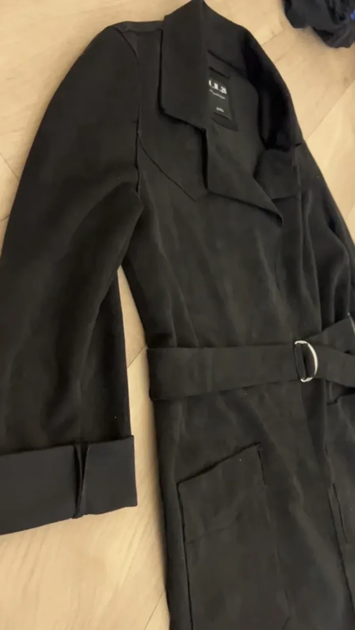 Trench bershka taille M effet peau de pêche neuf - photo numéro 2