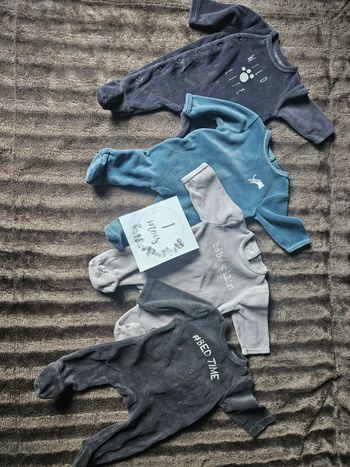 Lot pyjamas manches longues chaud 1 mois