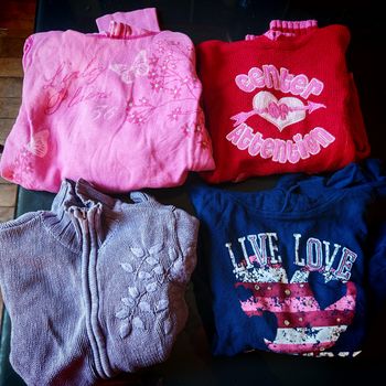 3 pulls et un gilet