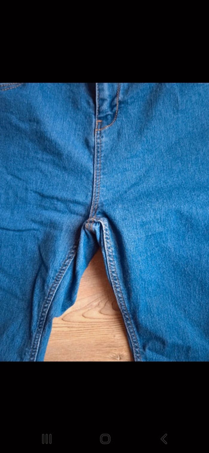 Jean skinny kiabi comme neuf - photo numéro 3