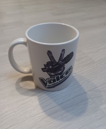 Mug the voice