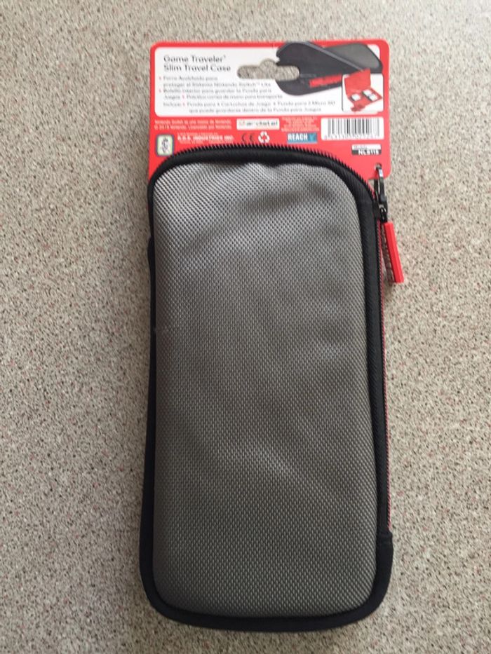 Pochette de protection Switch Neuve - photo numéro 2