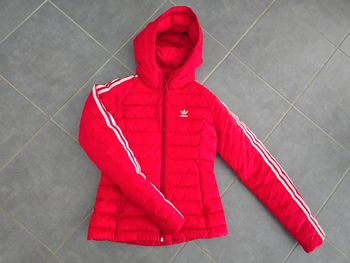 Doudoune Adidas rouge