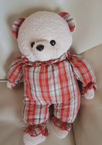Peluche Minouche ours  ourson tête blanche / blanc corps  rouge rayé rayures tissu écossais carré carreaux