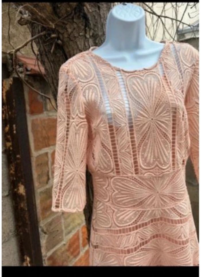 Magnifique robe neuve Maje, taille 2, jamais portée avec étiquette d’origine (prix initial 720 €) - photo numéro 7