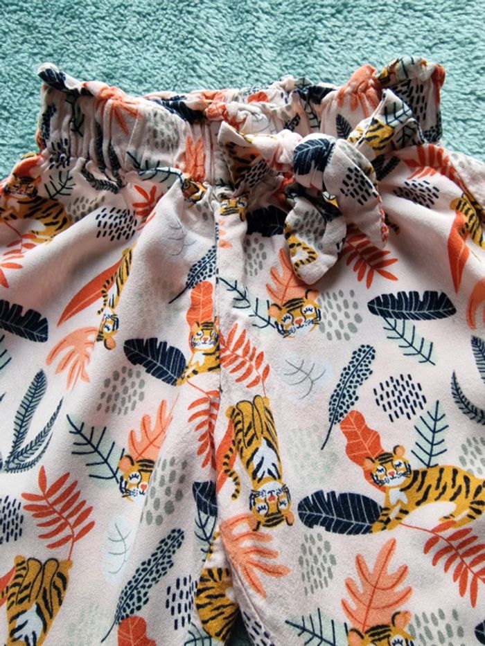 Très beau pantalon 18 mois - photo numéro 2