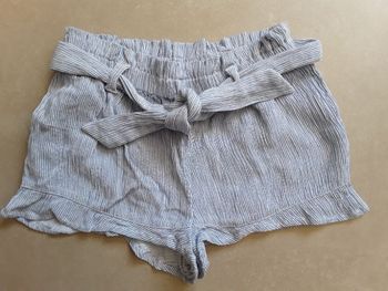 Short en crêpe rayé fille 5 ans KIABI TBE