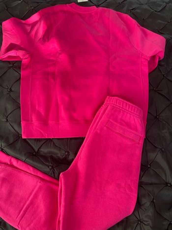 Ensemble rose nike M neuf avec étiquette authentique - photo numéro 2
