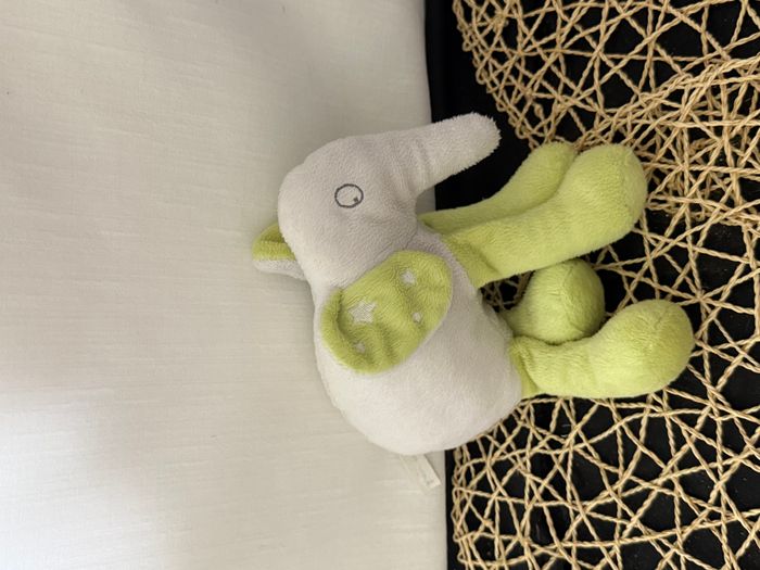 Doudou éléphant blanc vert étoiles GRAIN DE BLE