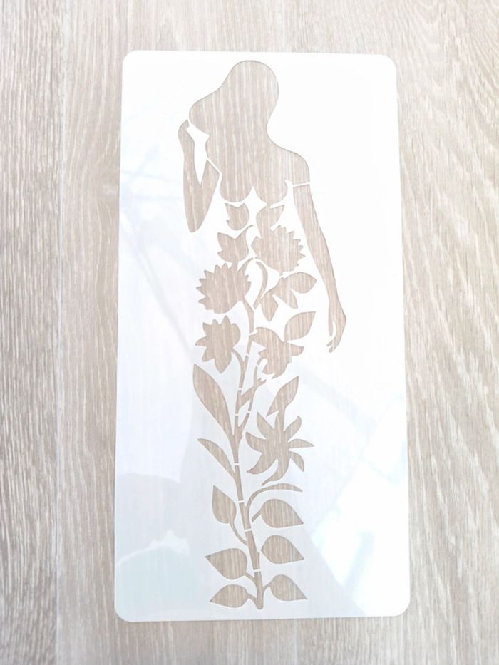 Pochoir femme - photo numéro 3