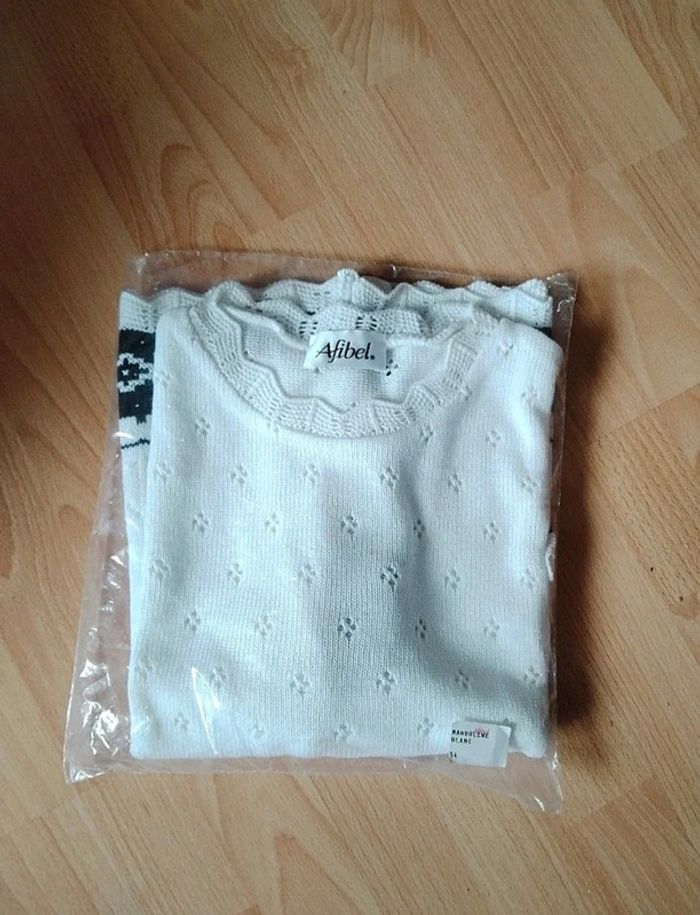 Tee shirt neuf (carton 3) - photo numéro 3