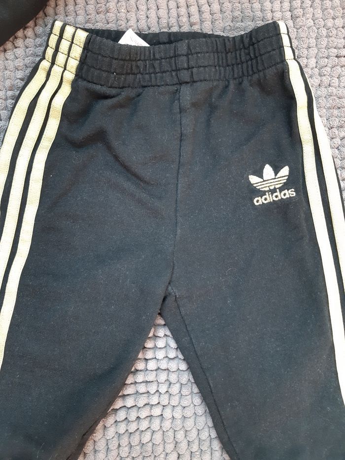 Jogging Adidas 3 mois - photo numéro 3