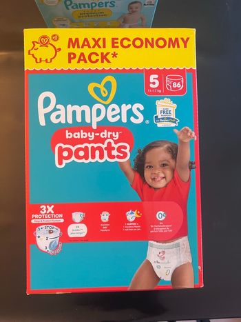 1 carton pampers pant 5 neuf 