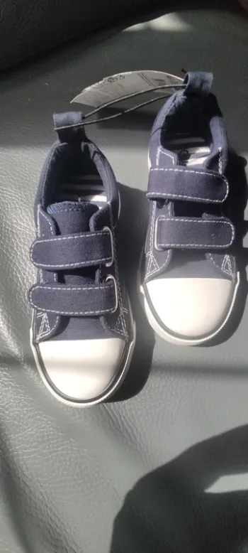 Chaussure 25