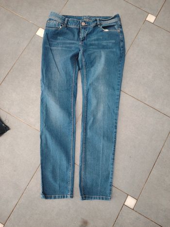 Jean denim stoned femme taille 44 tbe