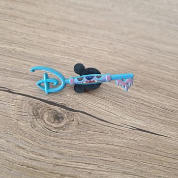 Pins mystère Stitch