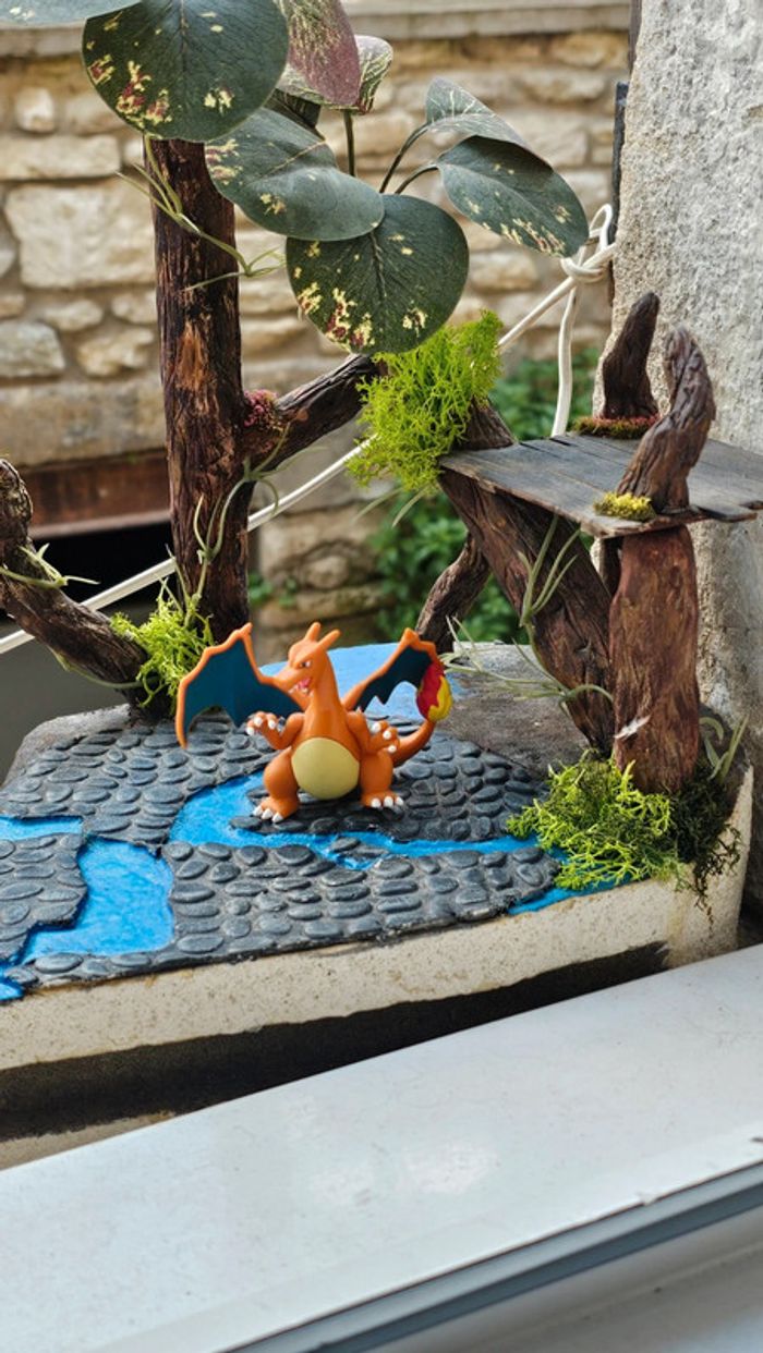 Super figurine Pokemon Nintendo tomy Dracaufeu