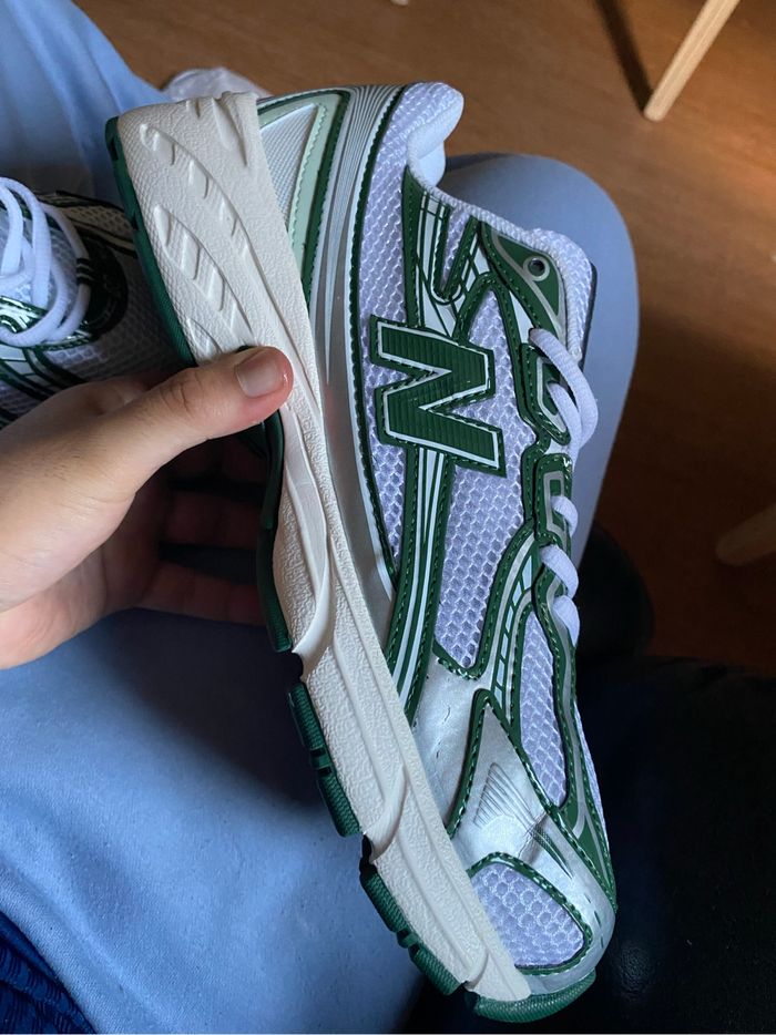 New Balance 740 vert - taille 45 - photo numéro 2