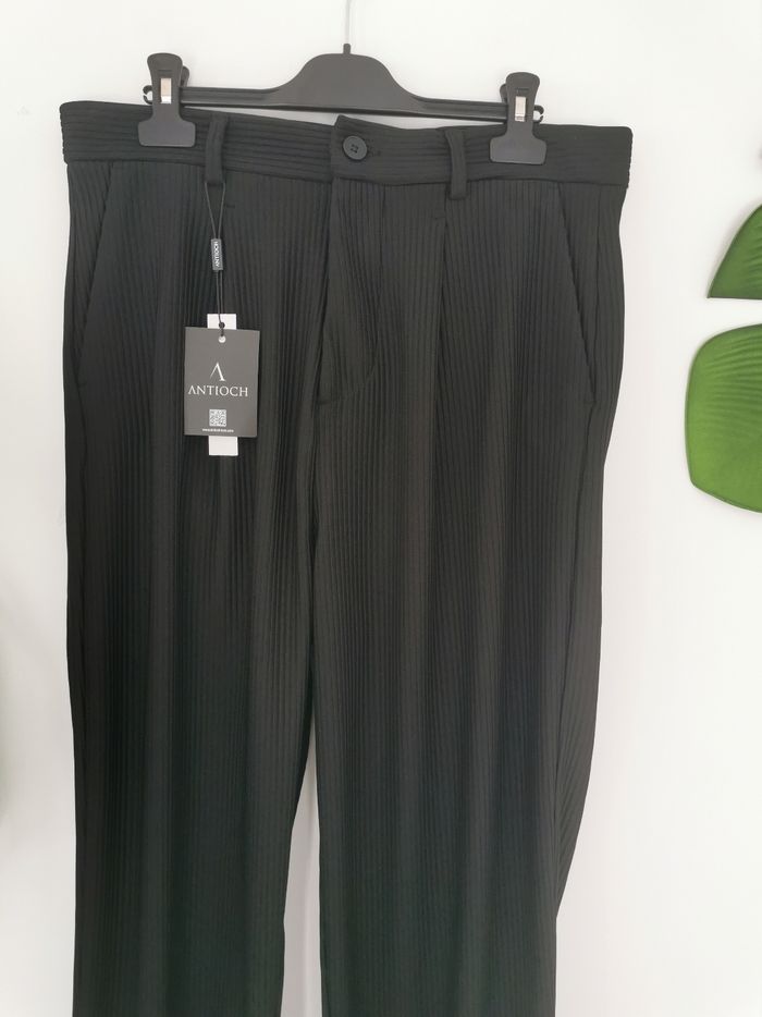 Pantalon noir côtelé Antioch Taille M - photo numéro 3