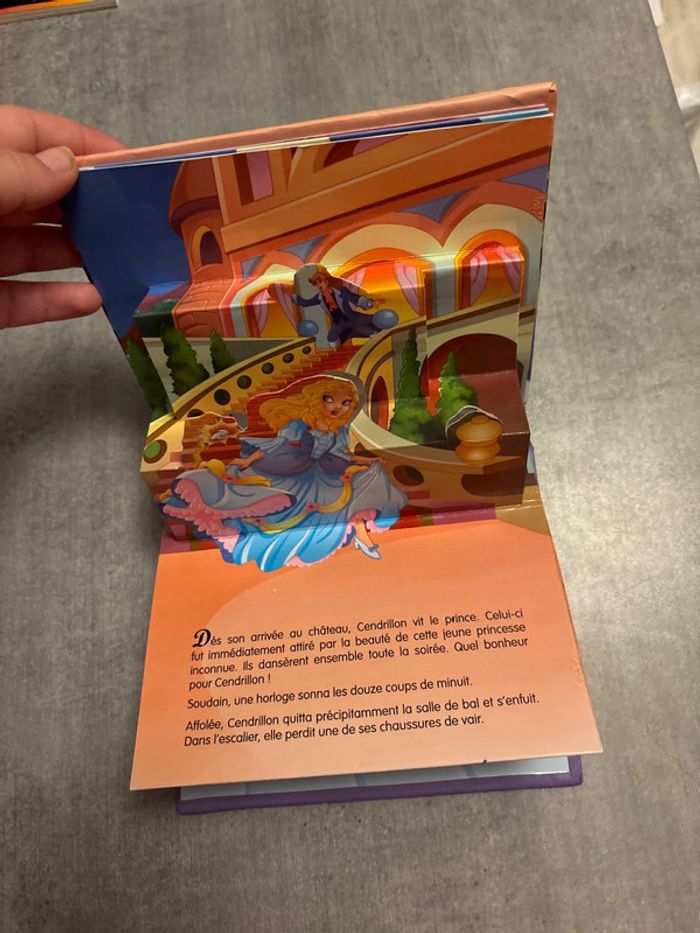 Livre conte , pop-up, animé Cendrillon - photo numéro 2