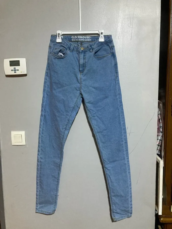 Jean super skinny bleu clair Clockhouse (C&A)Taille 38 - photo numéro 2