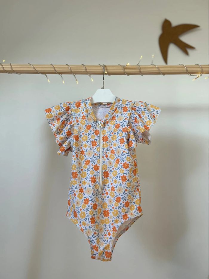 Maillot de bain fleuris fille - photo numéro 3