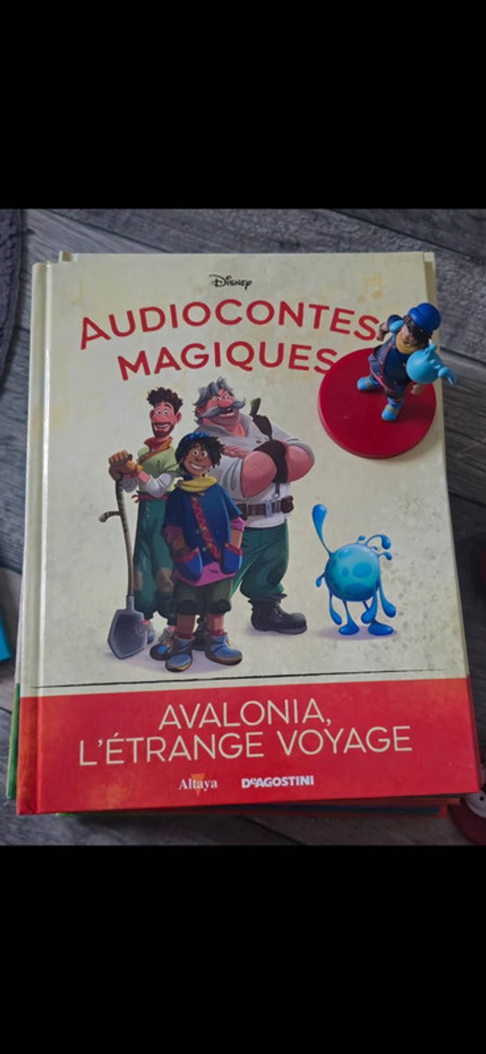 Livre et figurine des audiocontes Magiques 111 altaya audio conte audio compte disney