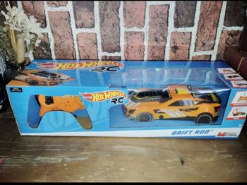 Voiture télécommandée Hot wheels drift rod