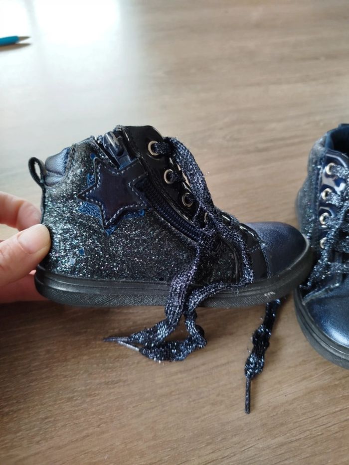 Chaussures fille pointure 24 - photo numéro 4
