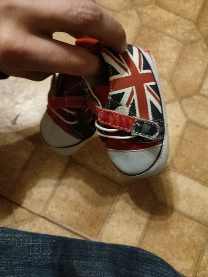 Petite chaussures en tissu 15/16 - photo numéro 2