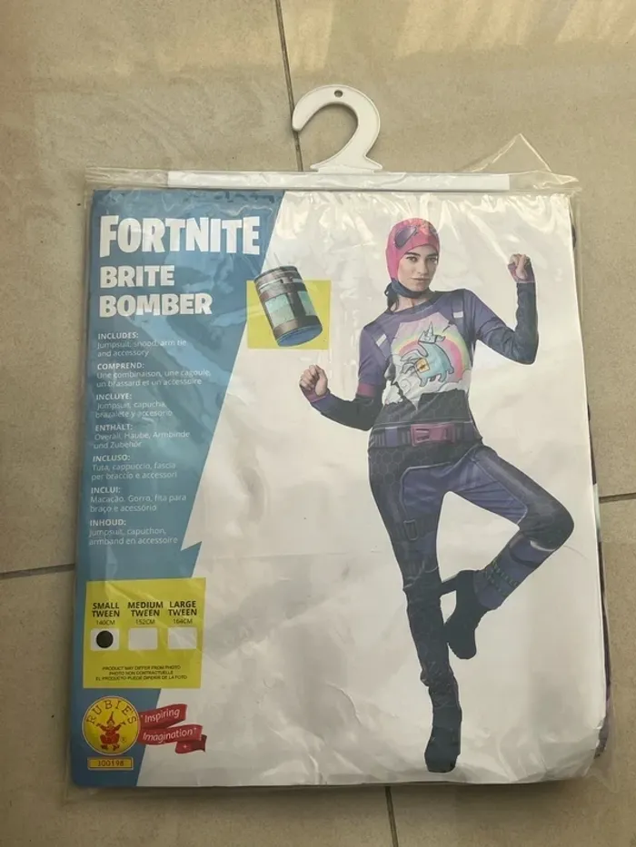 Déguisement ados fille 140 cm Fortnite Brite Bomber neuf