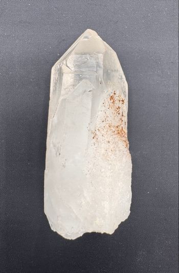 Pointe cristal de roche 65 mm – 62 g – pierre naturelle décor/reflexologie (ref37)