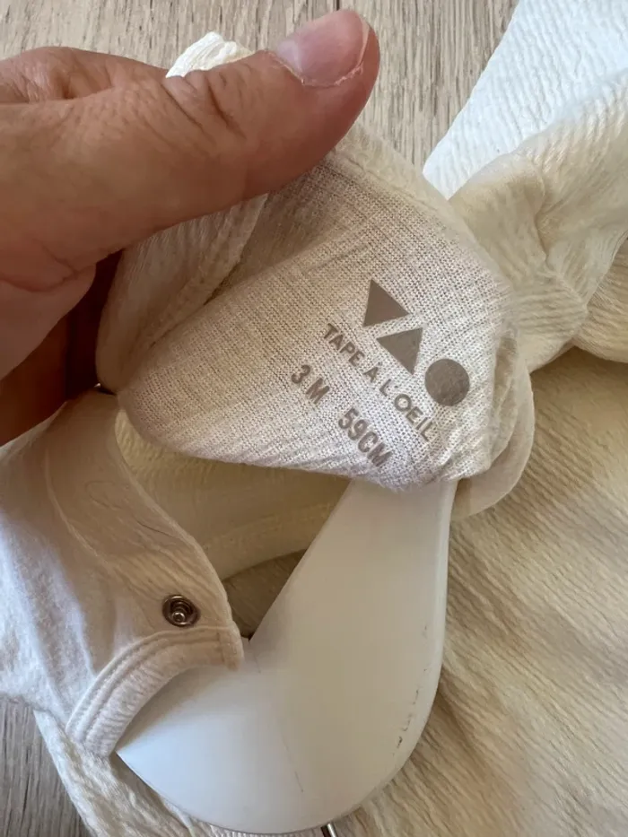 Barboteuse 3 mois - photo numéro 2