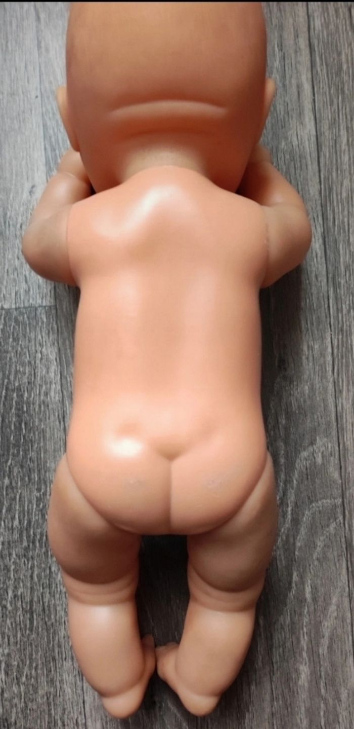 Bébé sans vêtement - photo numéro 6