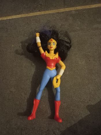 Figurine super-héros