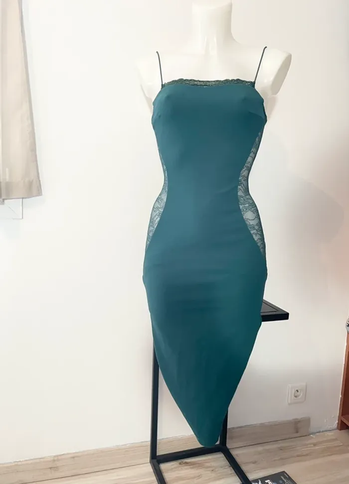 Robe verte Asos - photo numéro 2