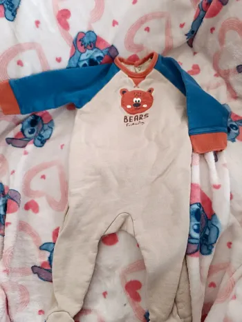Pyjamas Kiabi taille 12 mois