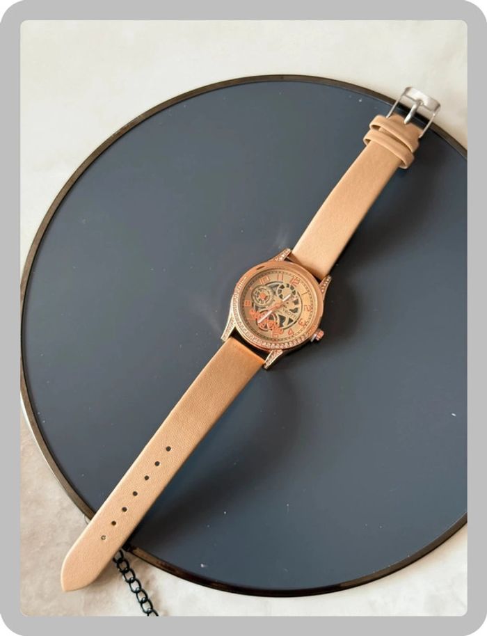 Montre dorée à cadran doré - photo numéro 2