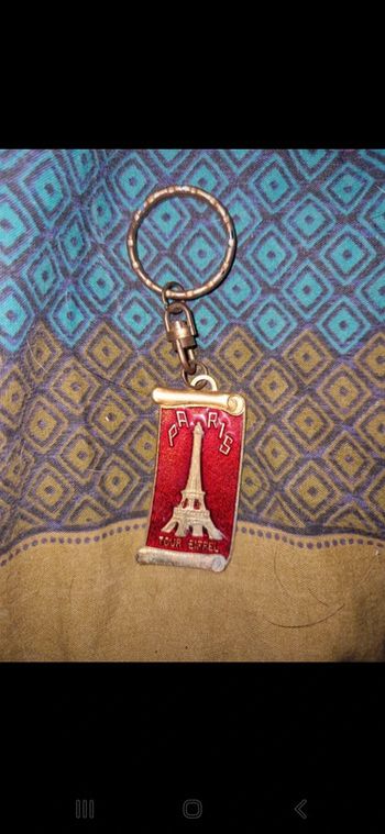 Porte clés vintage tour eiffel ancien collector