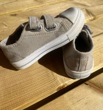 Chaussures plates en toile