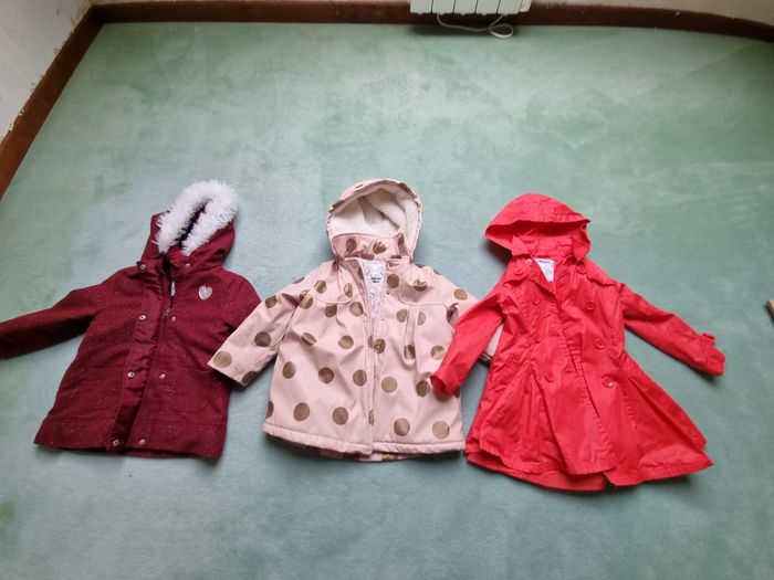 Lot de 3 manteaux fille 4 ans