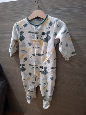 Pull velours dinosaures