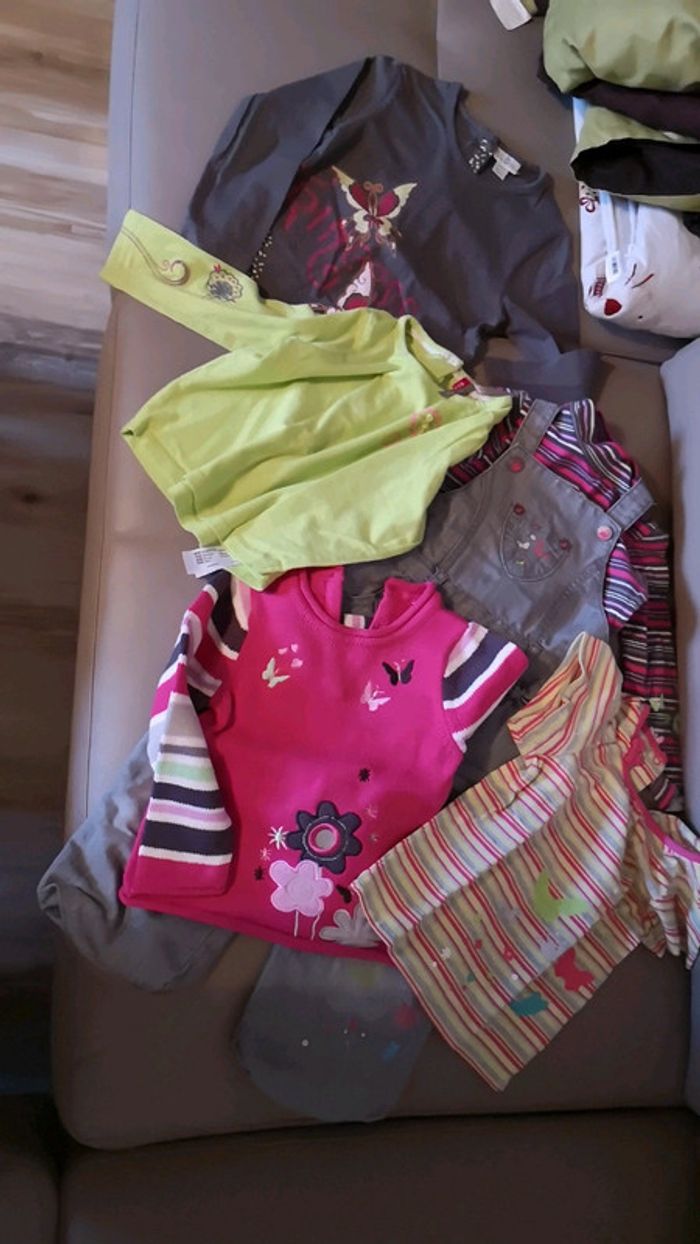 Lot 6 pièces 18 mois + lot 5 pièces 12 mois theme papillon - photo numéro 2